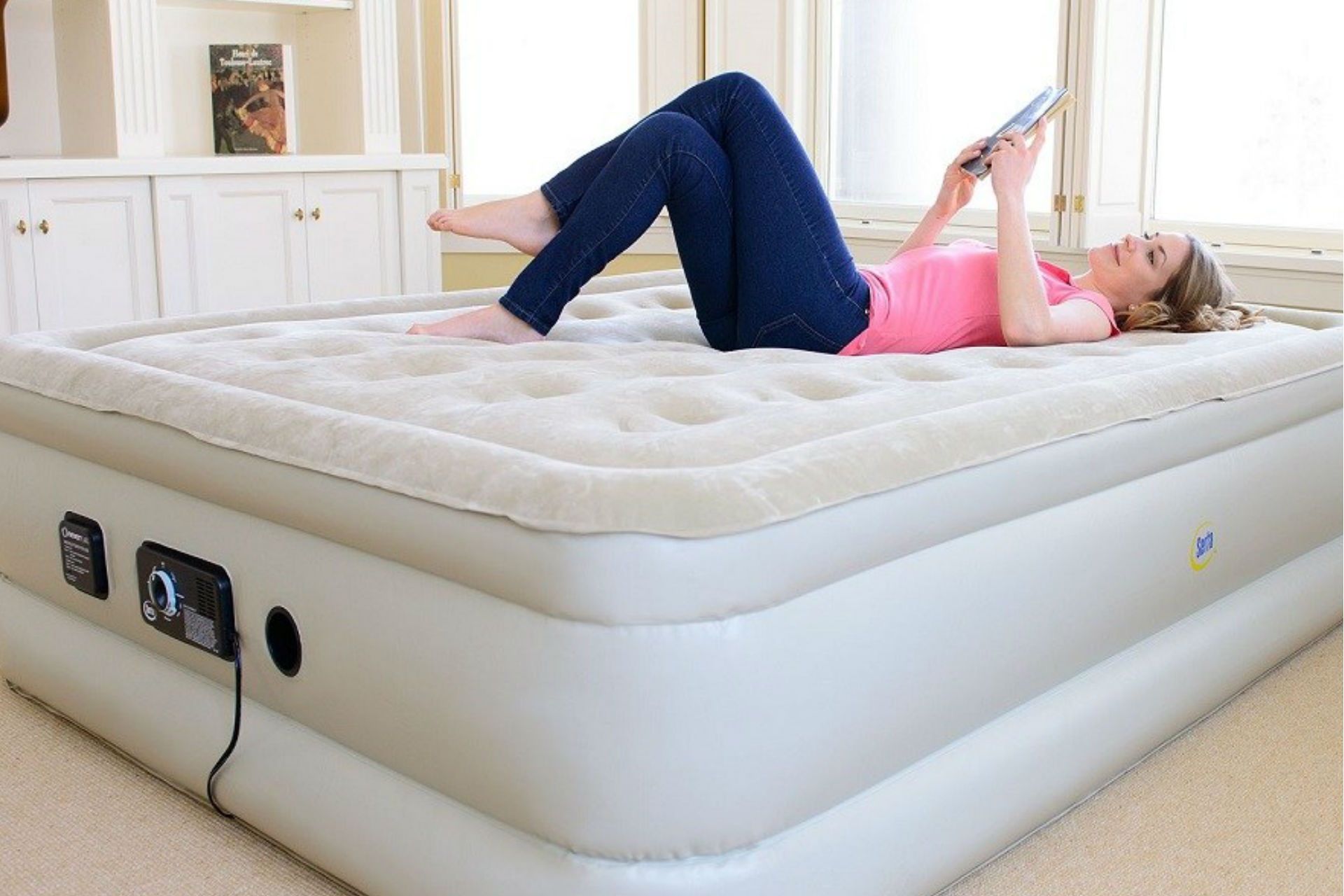 Fast bed. Кровать надувная. Надувные кровати для сна. Самая удобная кровать. Кровать с матрасом.