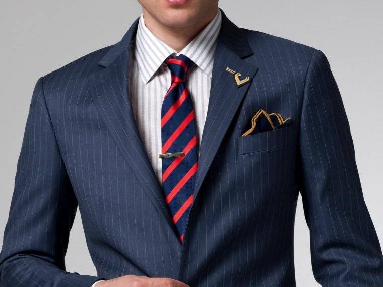 Какой галстук подойдет к синему костюму: фото удачных сочетаний