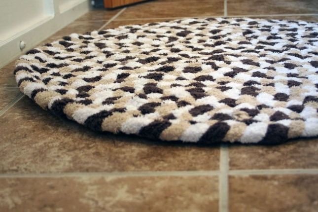 Изготовление коврика из полотенец