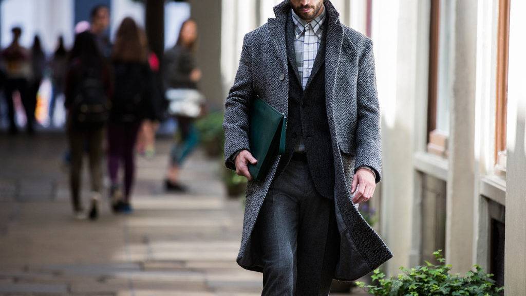 Как выбрать стильное мужское пальто?