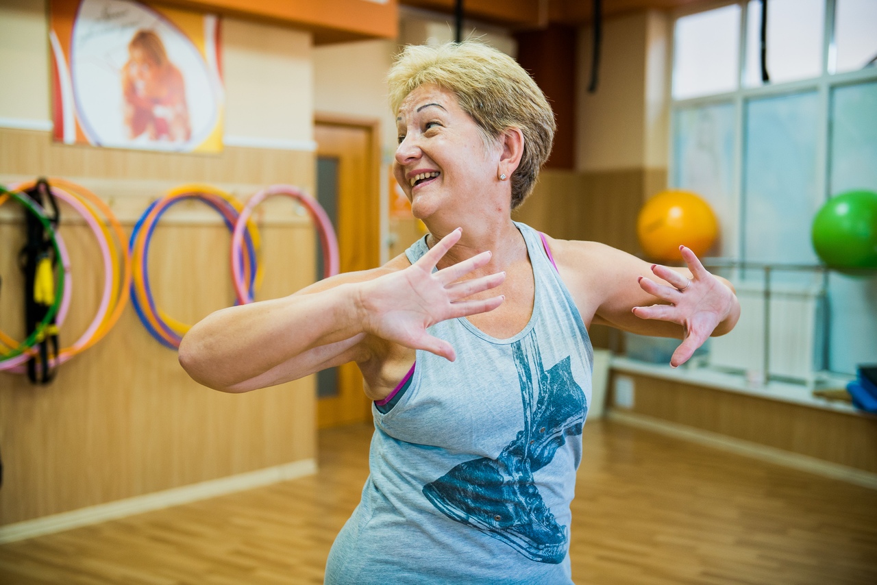 Упражнение для здоровья и долголетия. Зарядка для пожилых. Гимнастика для пожилых людей. Физкультура для пожилых. Лечебная физкультура для пожилых.
