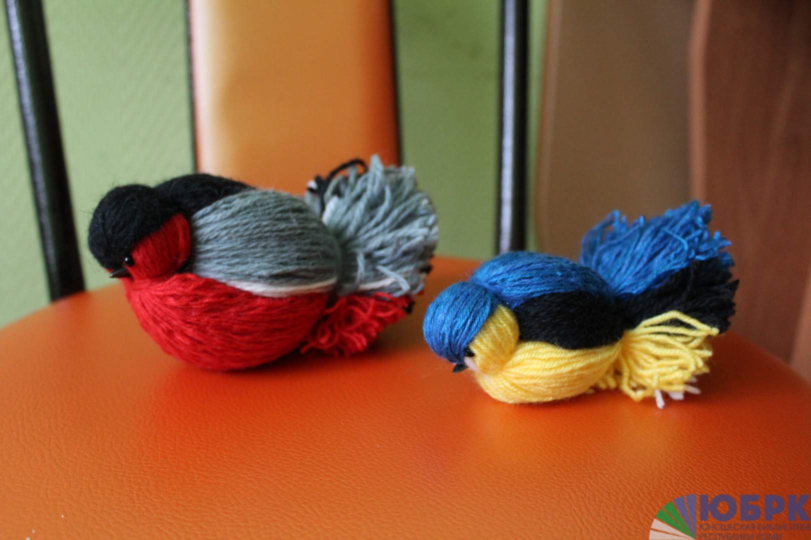 Как сделать птичку из ниток для вязания пошагово в домашних условиях