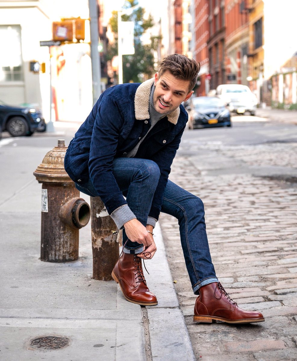 С чем носить мужчинам коричневую обувь: фото и идеи