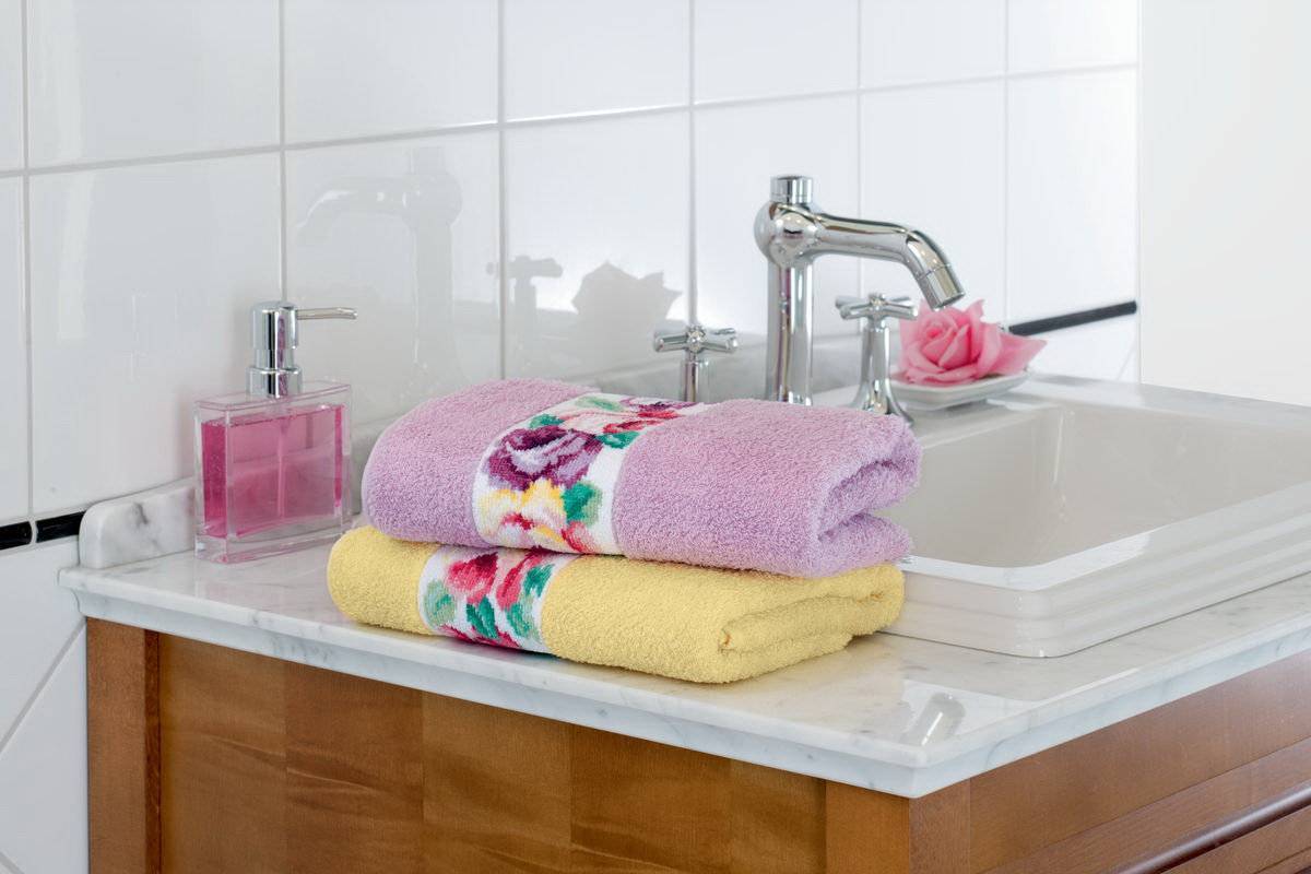 Почему после стирки плохо пахнут полотенца: выясняем причины и устраняем неприятный запах