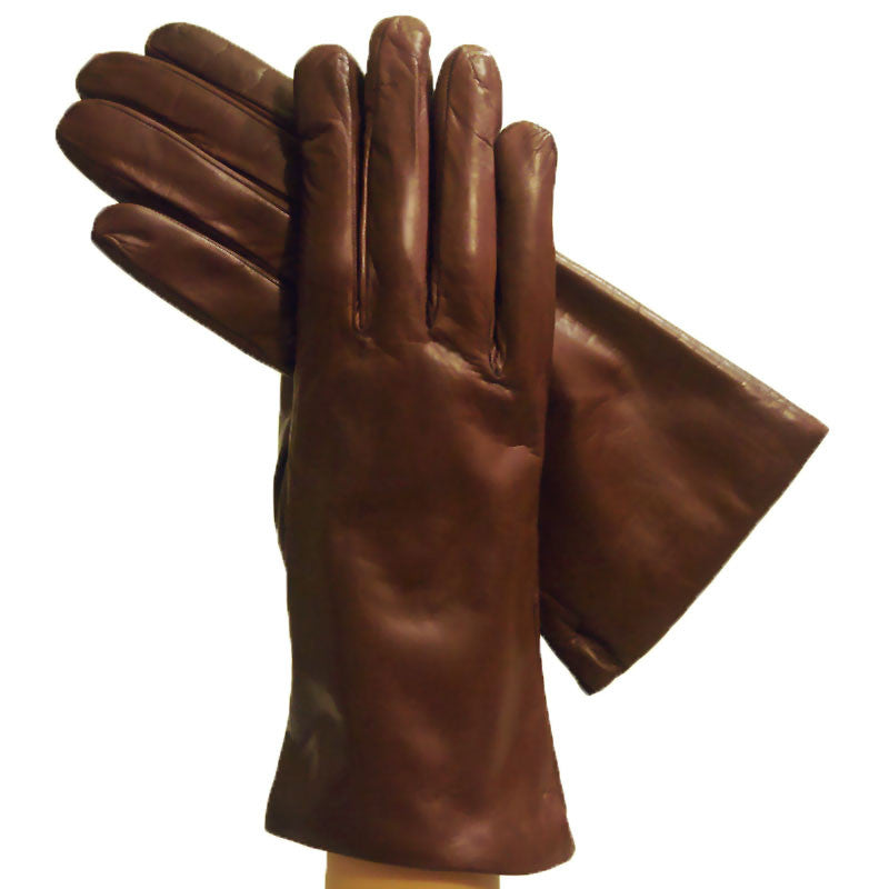 Как почистить кожаные перчатки в домашних. Перчатки коричневые карнавальные. Тряпичные коричневые перчатки. Как почистить кожаные перчатки. High Brown Leather Gloves.