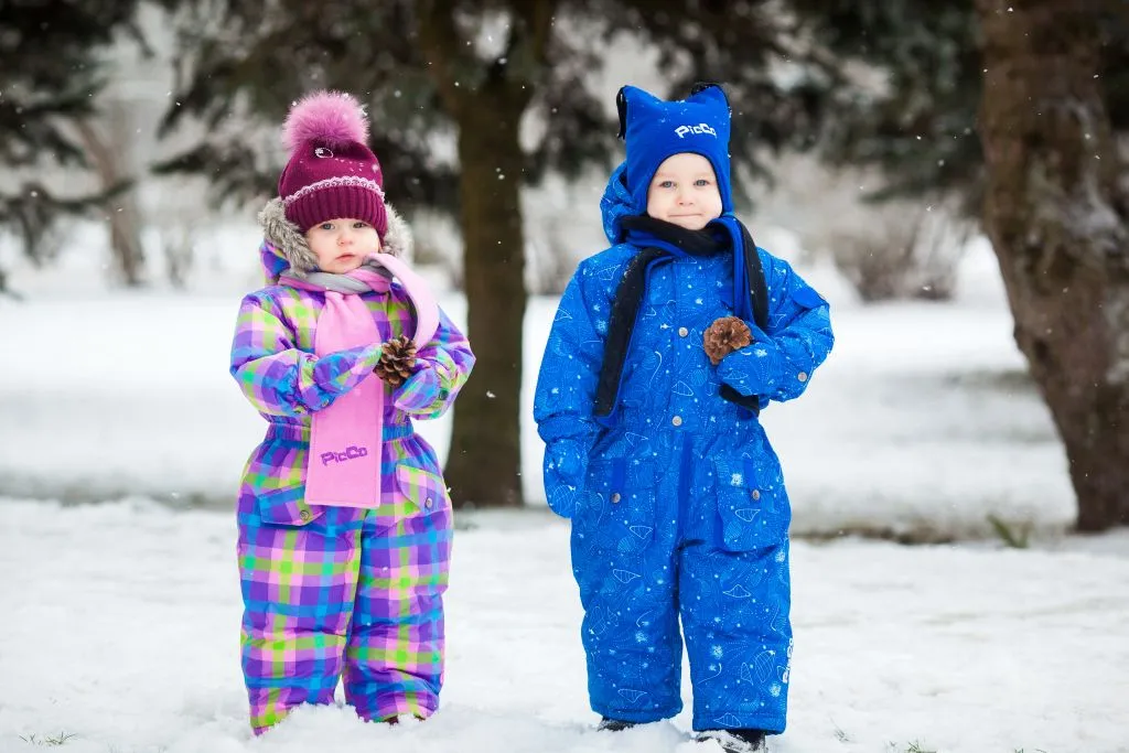Как выбрать детский зимний комбинезон: на что обратить внимание при покупке