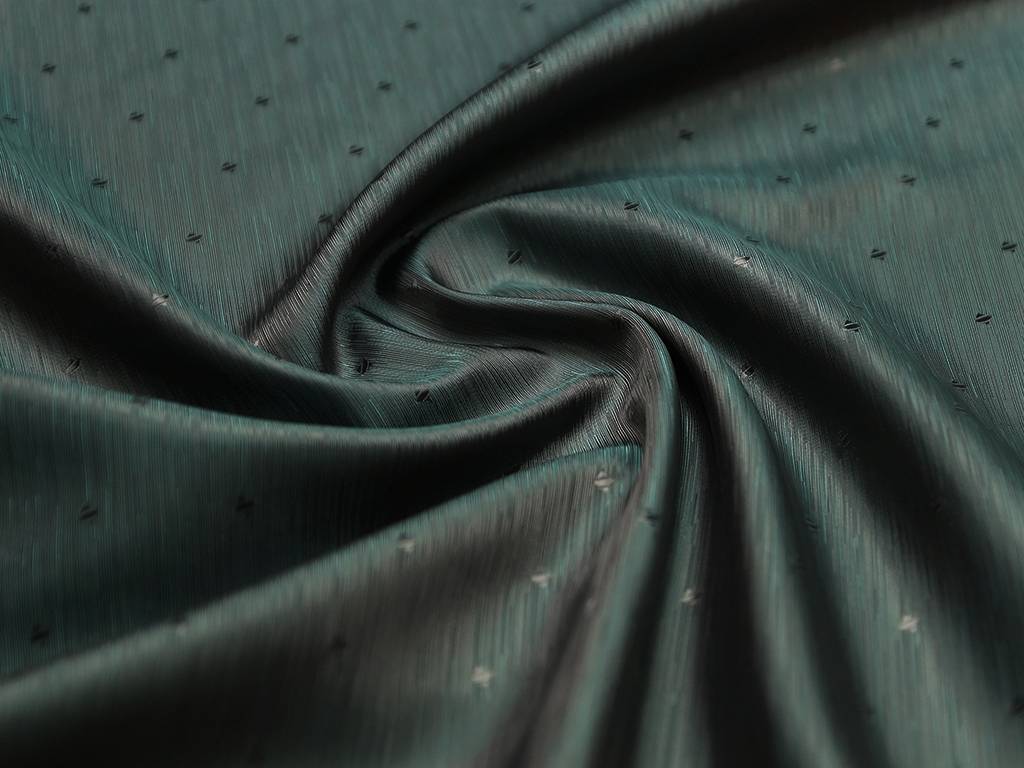 Подкладочная ткань: названия и виды, состав и свойства материалов, для пальто, сумок и купальников, сетчатая подкладка или саржа, как обрезать