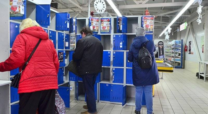 Обязаны ли покупатели при входе в супермаркет сдавать сумку? и несет ли магазин ответственность за вещи покупателей | авторская платформа pandia.ru