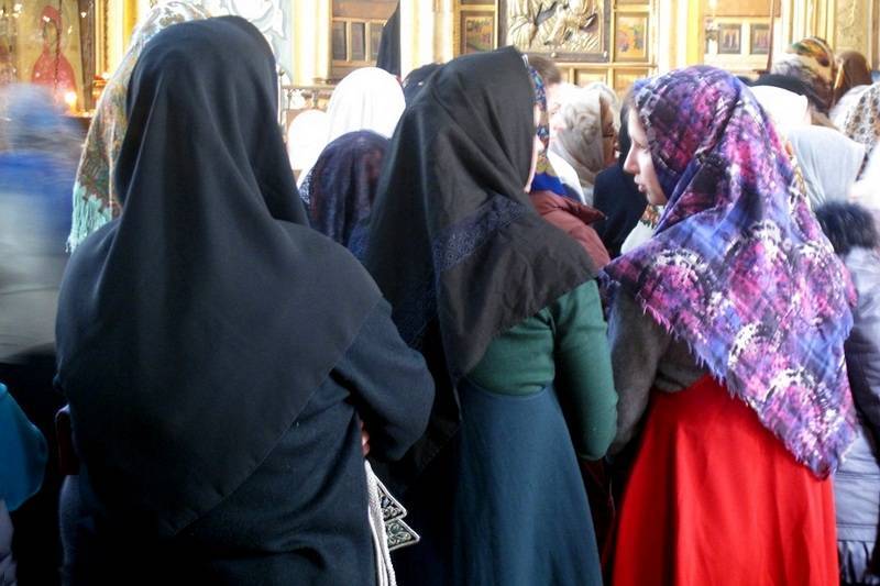 Можно ли девочке быть в храме без косынки: традиции православия и других христианских религий · всё о беременности, родах, развитии ребенка, а также воспитании и уходе за ним на babyzzz.ru