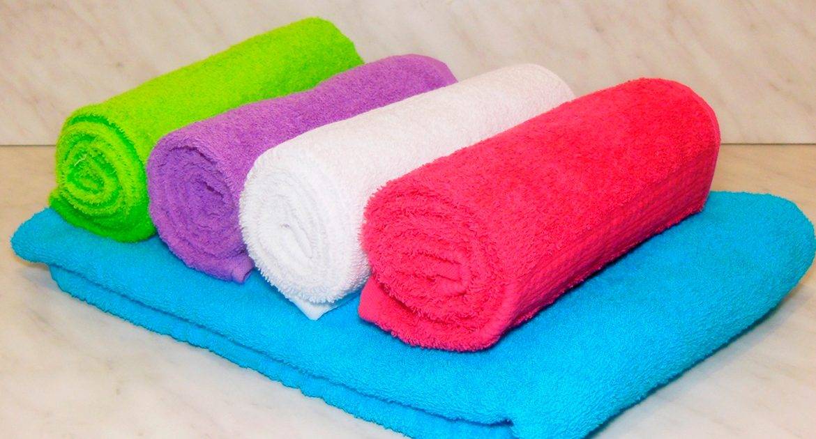 Как красиво свернуть полотенца и получить оригинальный аксессуар