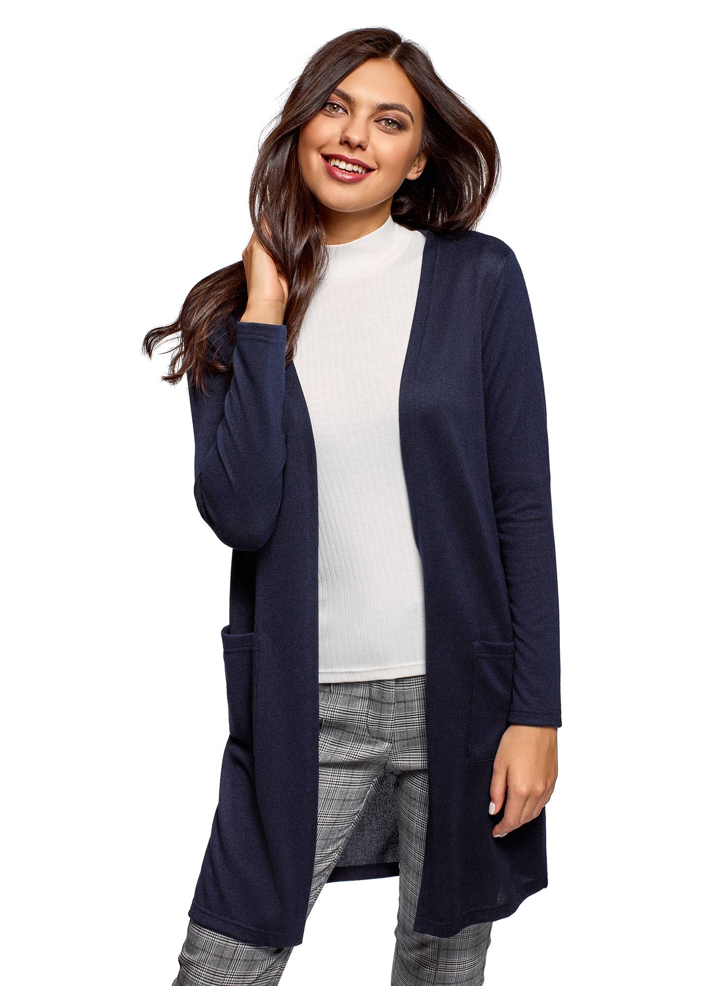 Голубые свитера — модные модели и удачные цветовые сочетания с ними