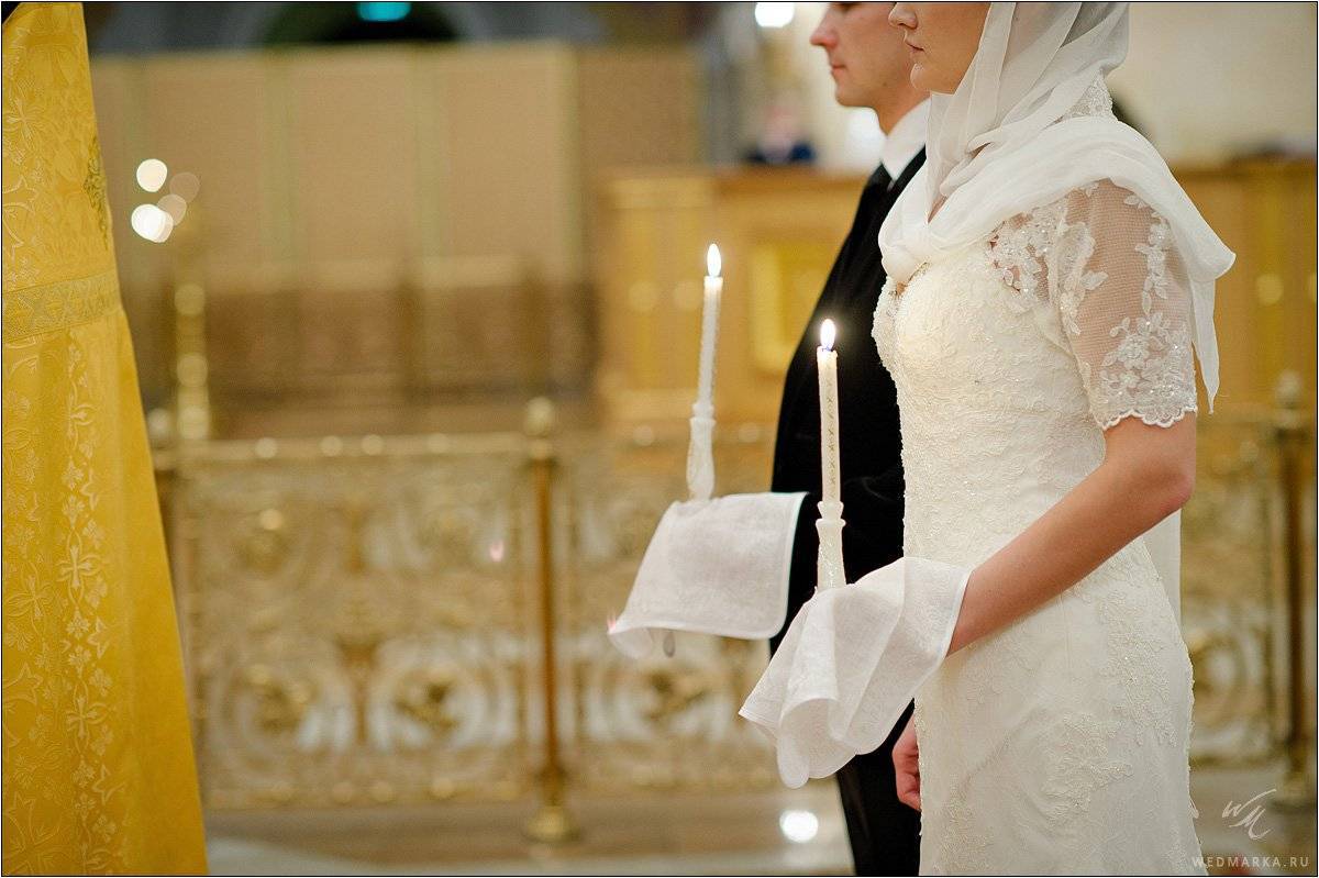 Целомудренность и стиль: изучаем подвенечные платья для венчания в церкви