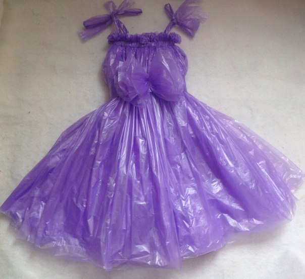 Как сделать платье из мусорных пакетов своими руками для девочки