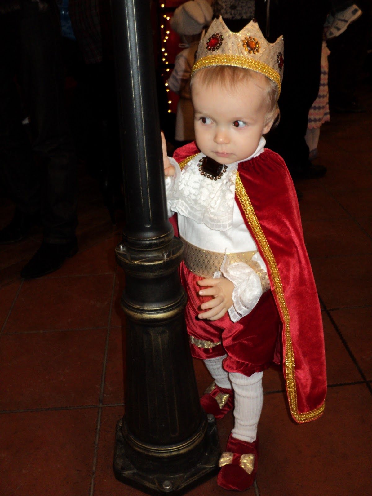 Новогодний костюм царь для мальчика