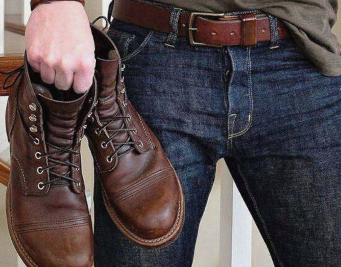 Какие туфли носить с джинсами мужчинам