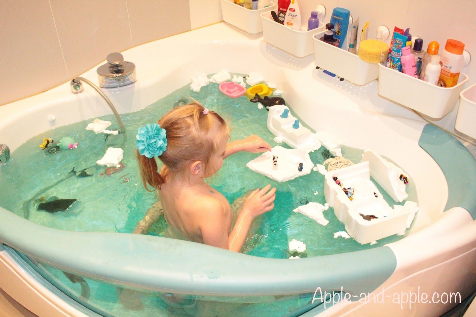 Как сделать вашу ванную комнату безопасной для вашего ребенка