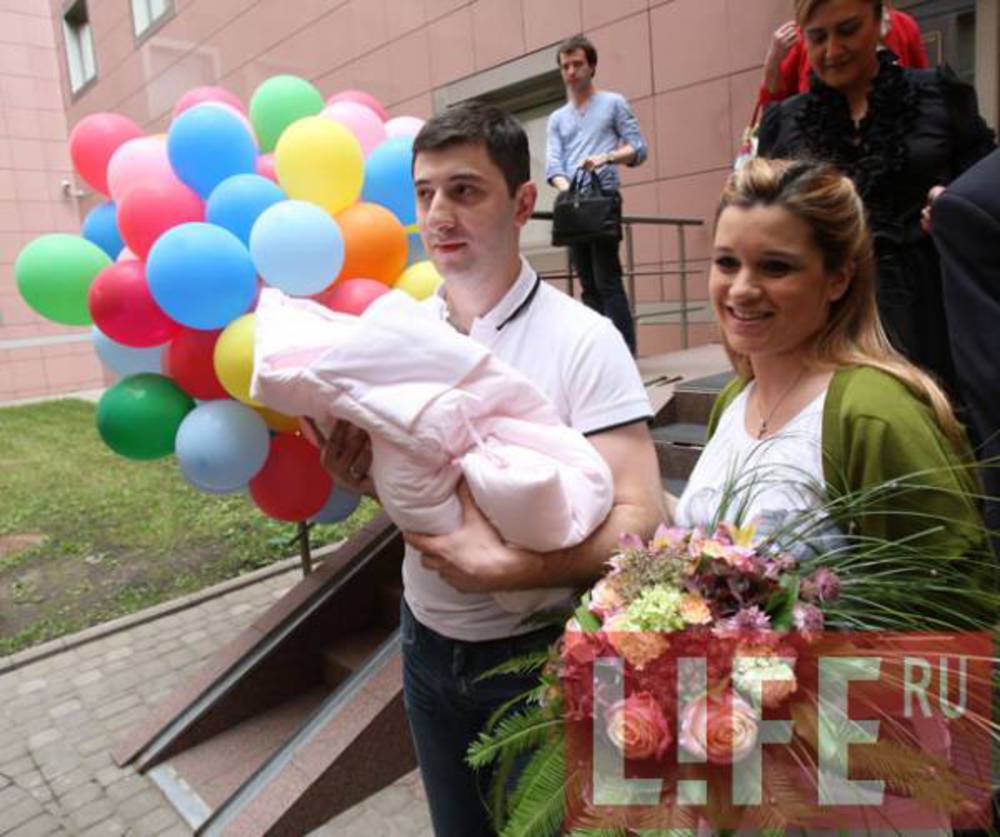 Как одеть новорожденного на выписку из роддома зимой?