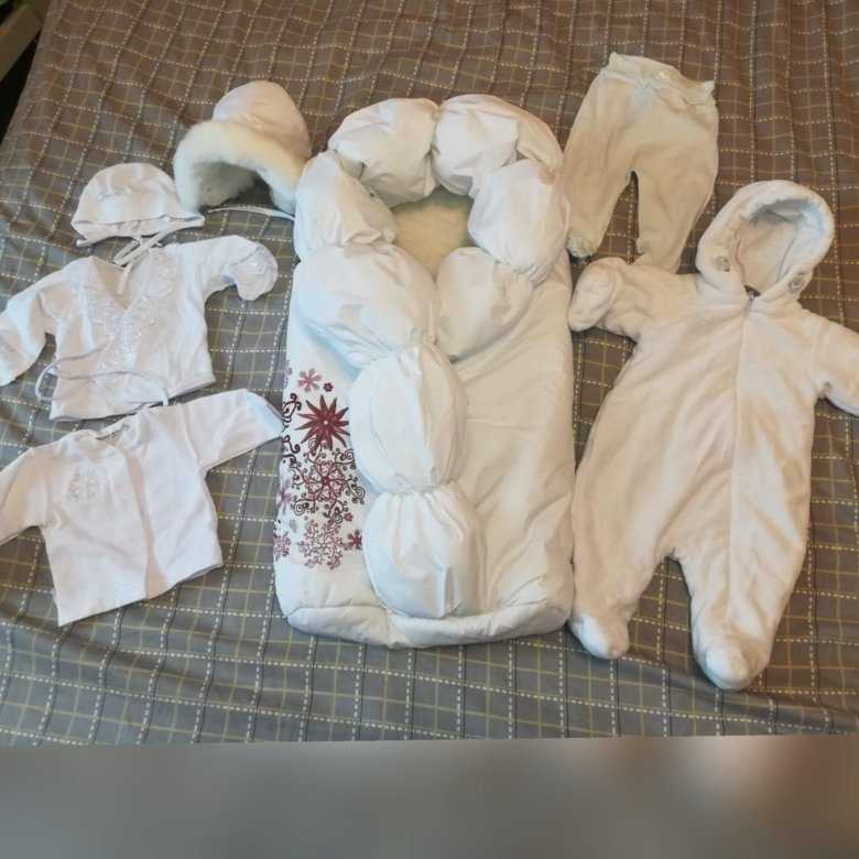 Самая необходимая одежда на выписку новорожденных летом и зимой