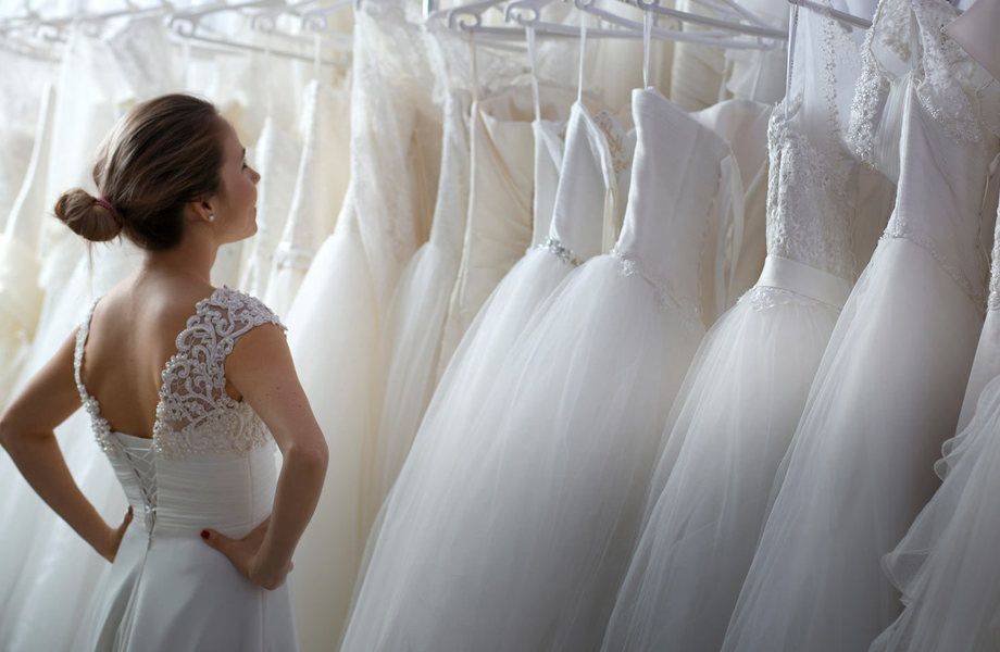 Как правильно выбрать свадебное платье: по фигуре, сезону, возрасту