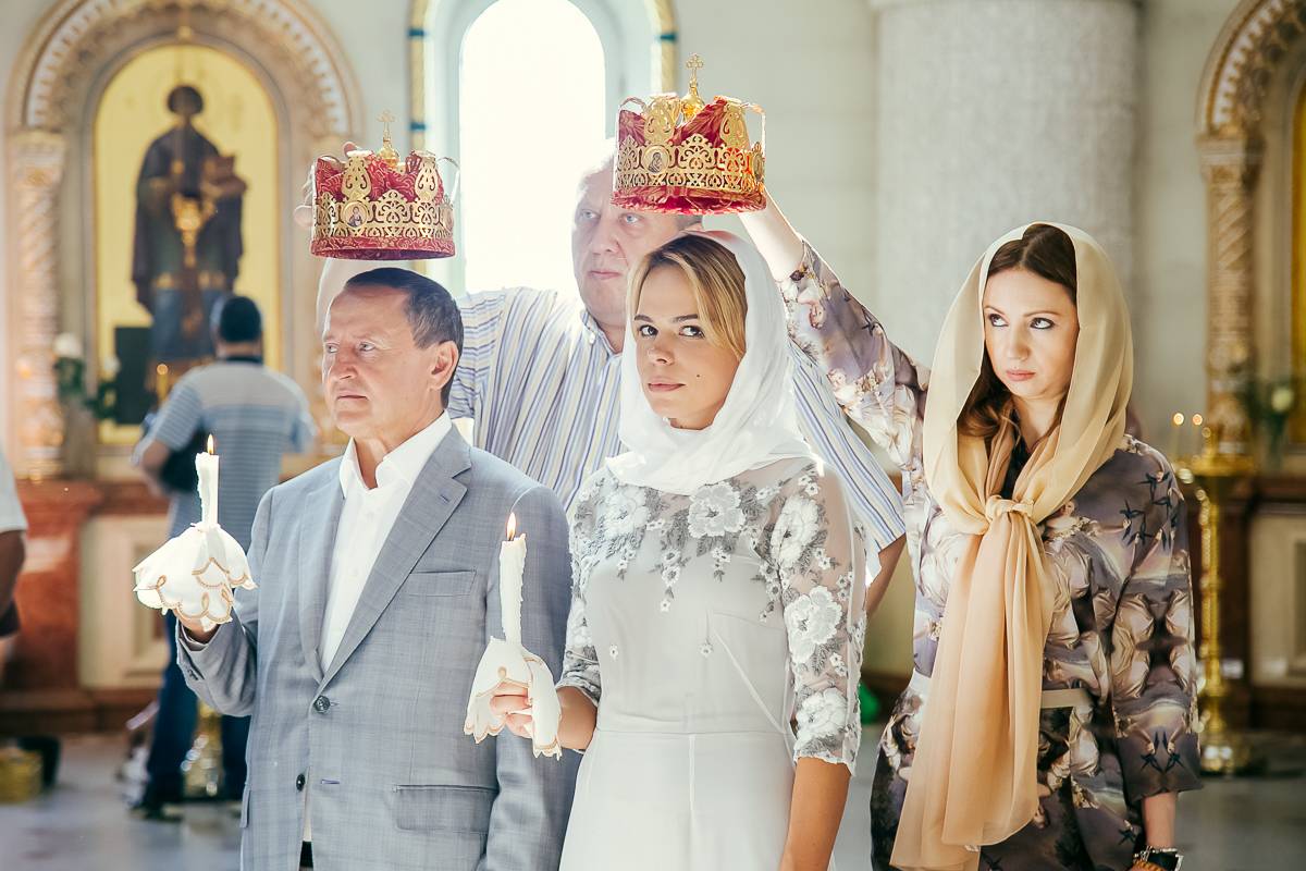 Каким должно быть платье для венчания? - православные родители - страна мам