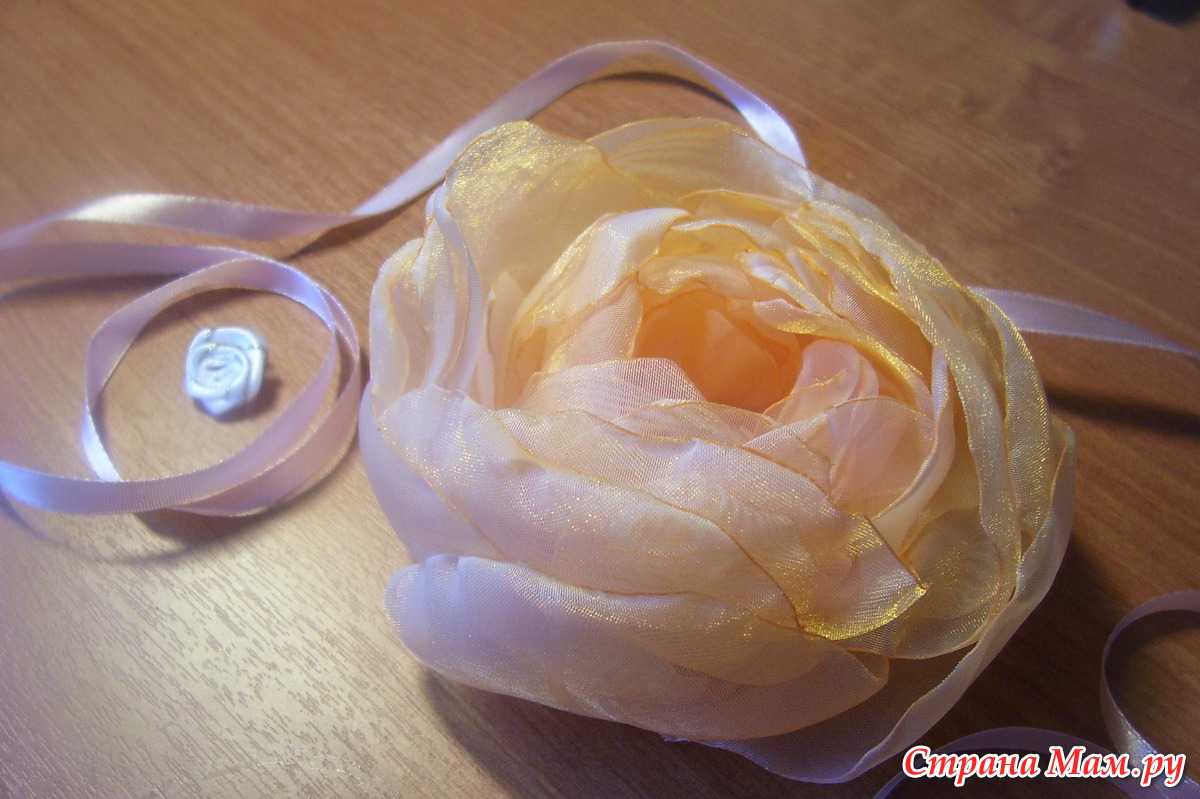 Делаем розы из ткани для подхватов - пошаговая инструкция