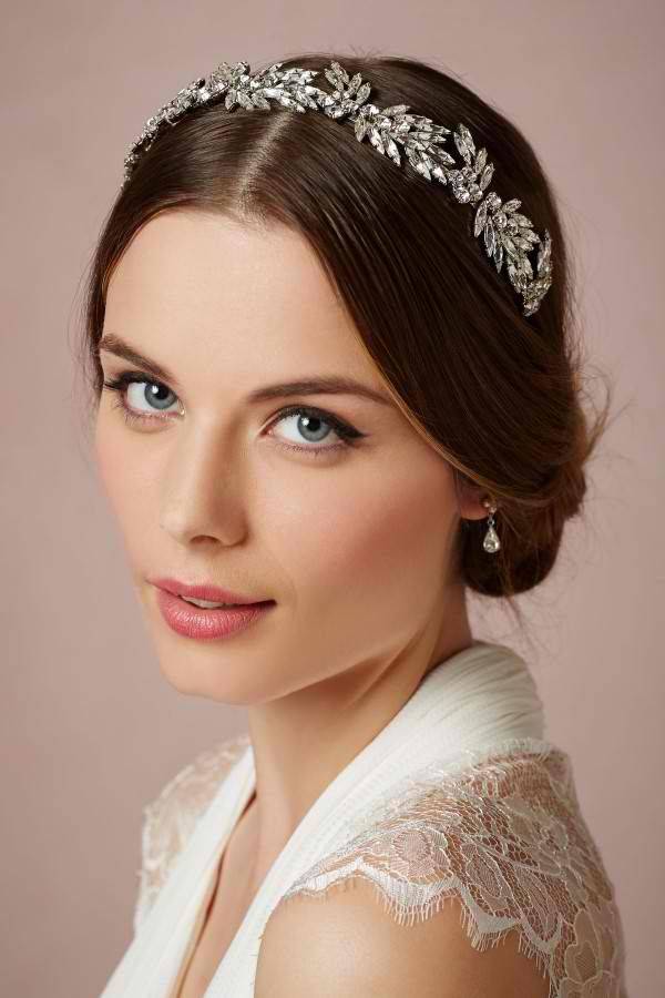 Свадебные украшения на голову невесты: какие выбрать, как носить и с чем сочетать