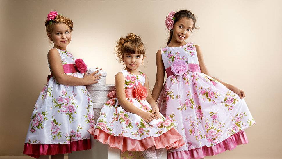 Платья для девочек: короткие, длинные, праздничные, красивые и модные модели