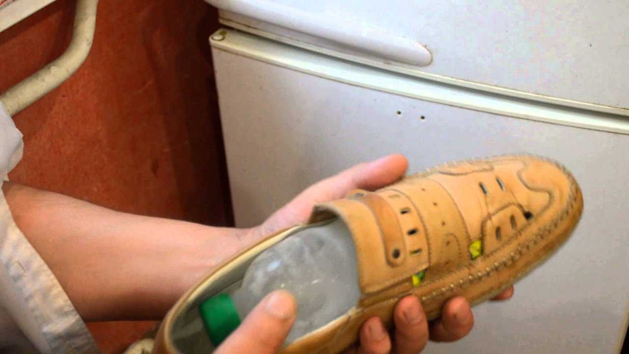 Как разносить тесную обувь в домашних условиях