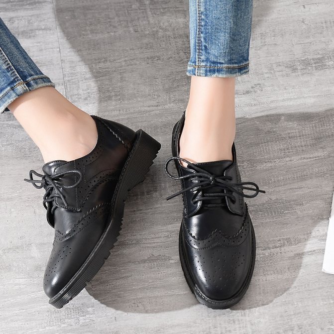 С чем носить женские туфли на шнурках подбор сочетаний для создания стильного лука | строитель промышленник