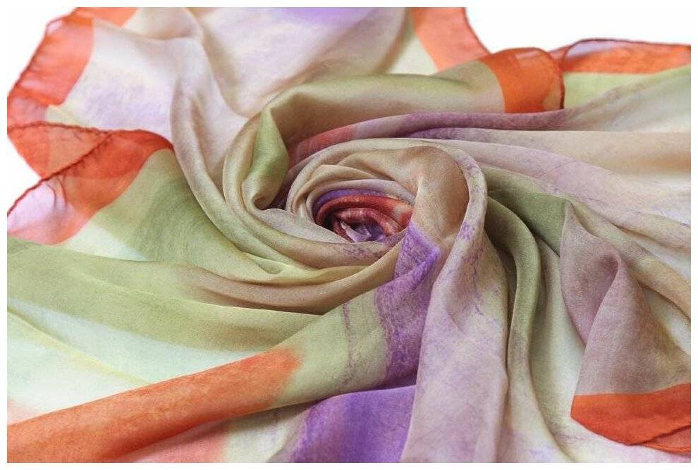 Каким цветом платок должен быть. Платок BGN шелк. Платок Windsor шелк. Платки из натурального шелка. Натуральный шелк.