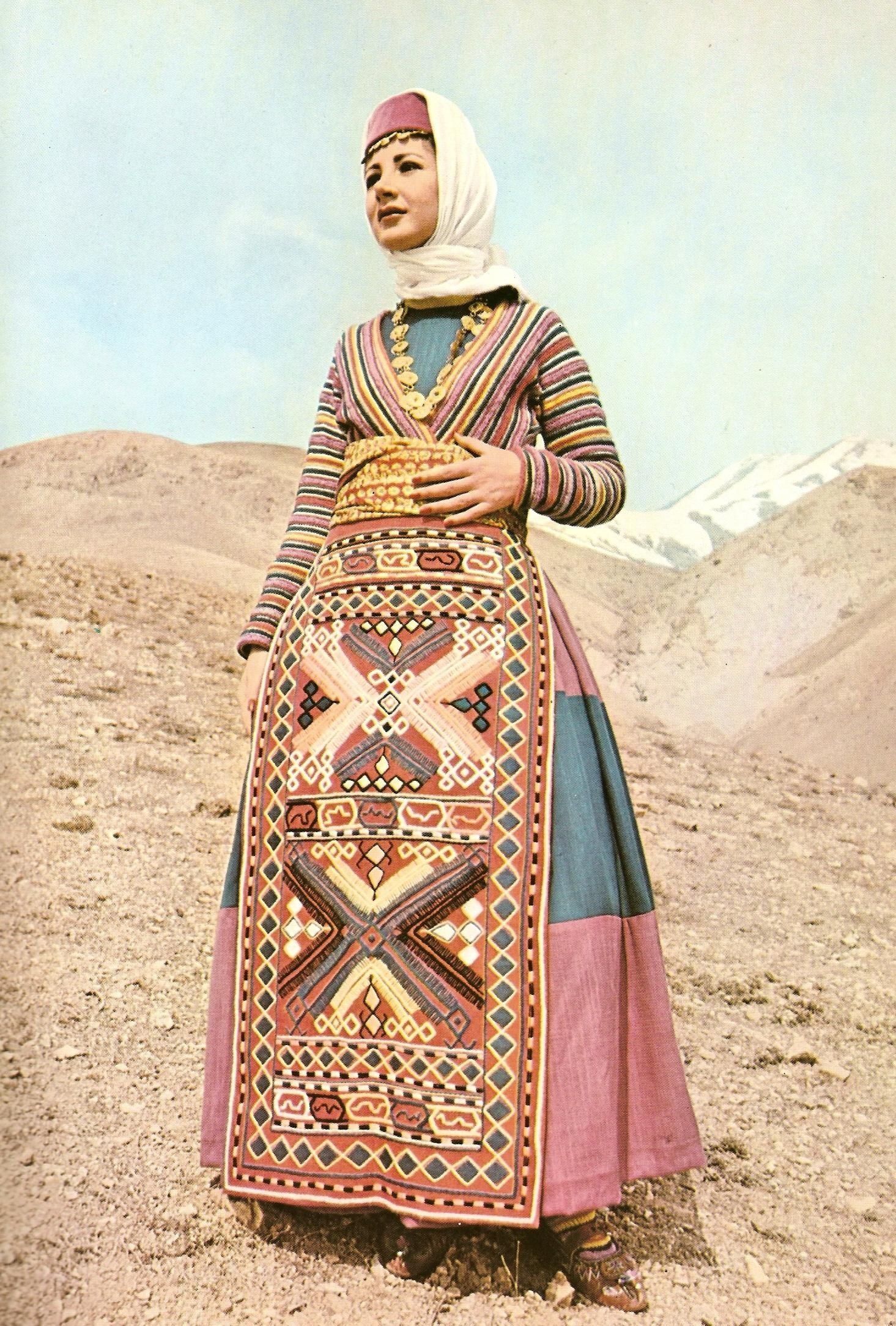 Армянский национальный костюм Марашлян