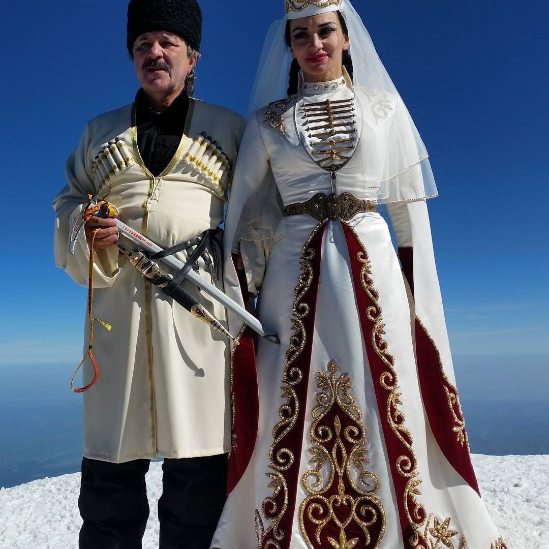 Осетинский национальный костюм фото мужской и женский история костюма