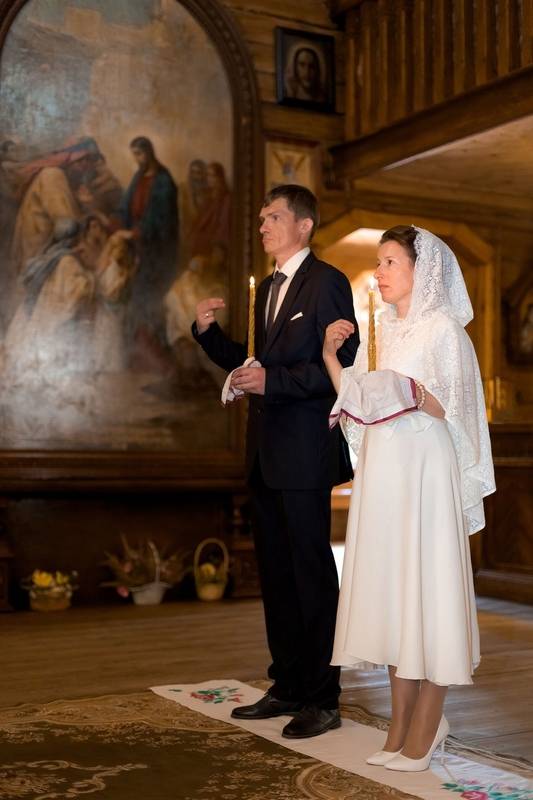 Что одеть на венчание гостям в православную церковь: идеи с фото