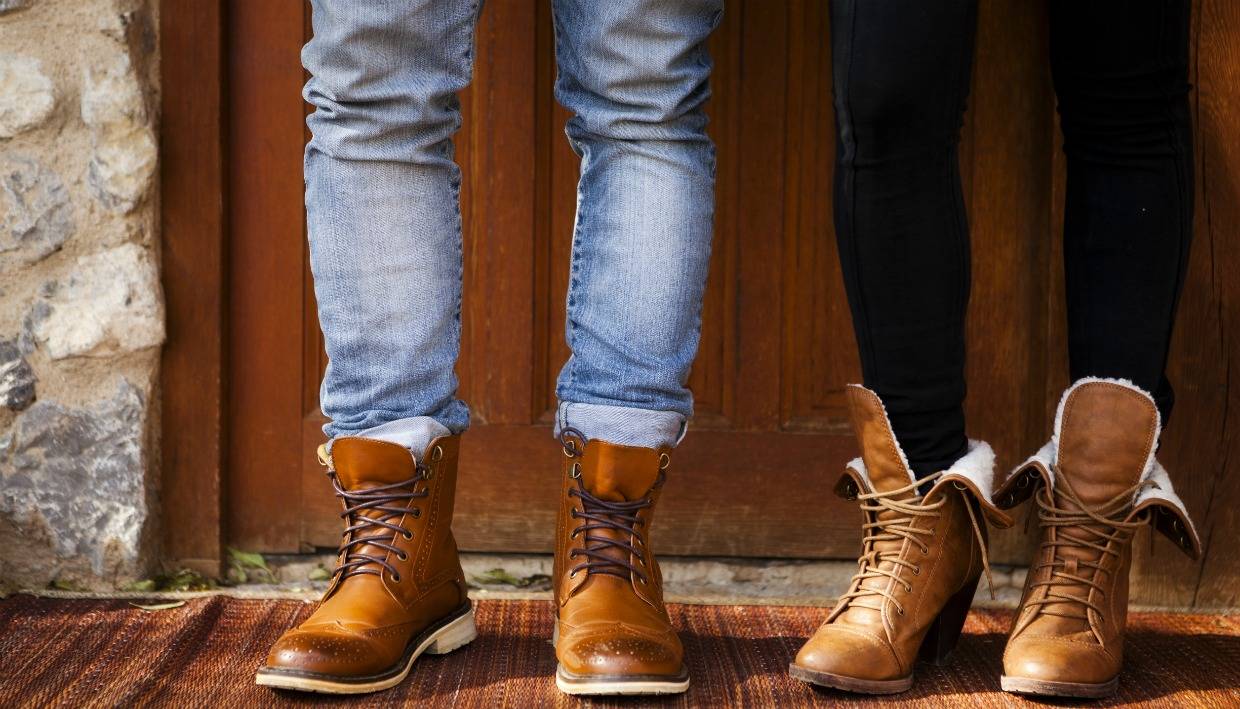 Какая обувь подходит к джинсам: советы для женщин и мужчин