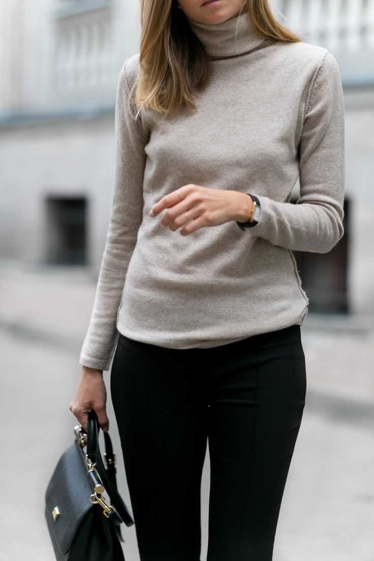 С чем носить серый свитер: комплекты с учетом колорита внешности