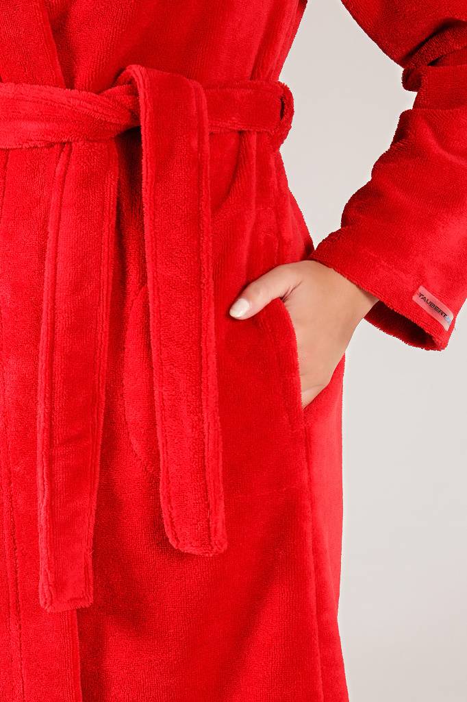 Из какой ткани лучше выбрать домашний халат для женщин?