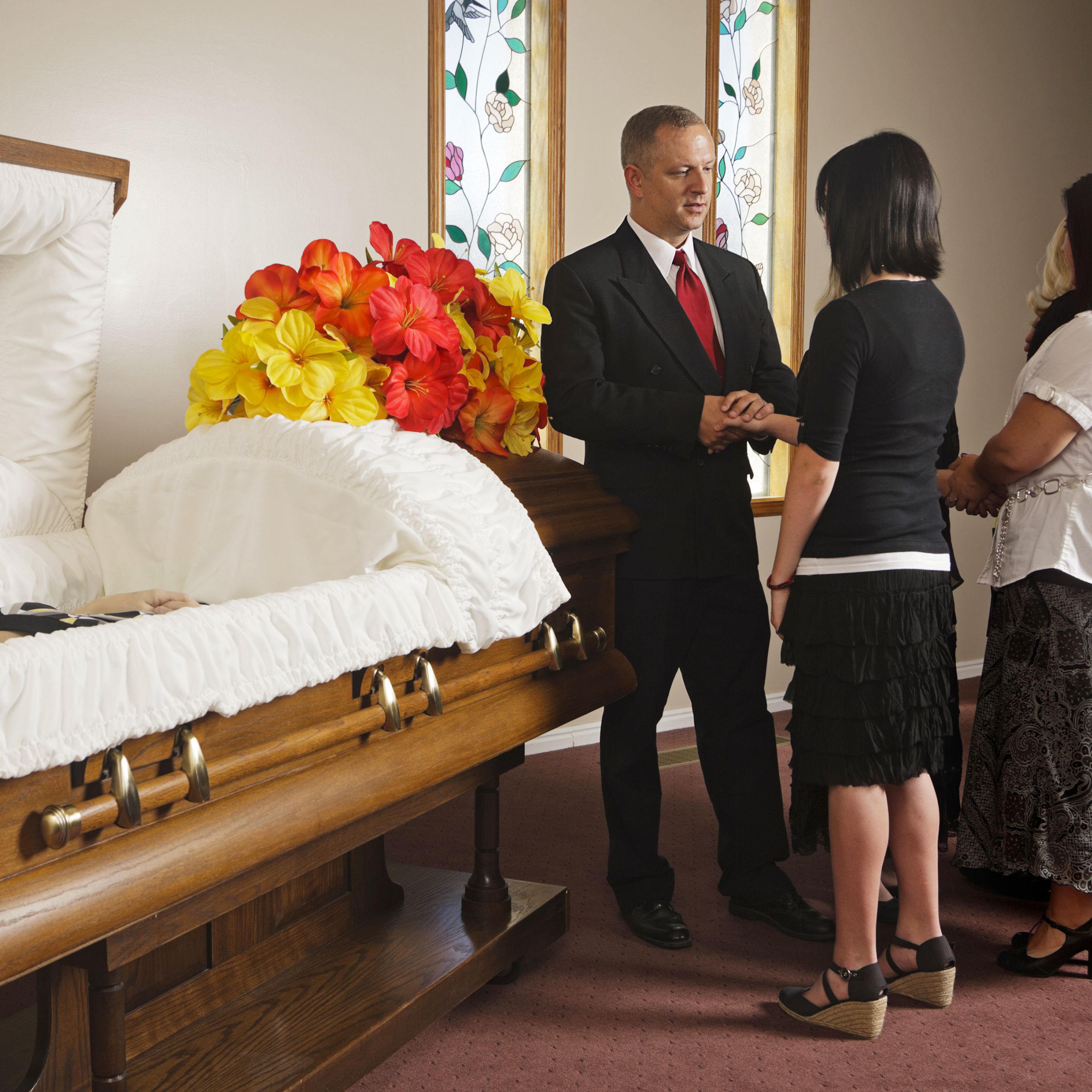 Что можно и нельзя на похоронах? – народные приметы
